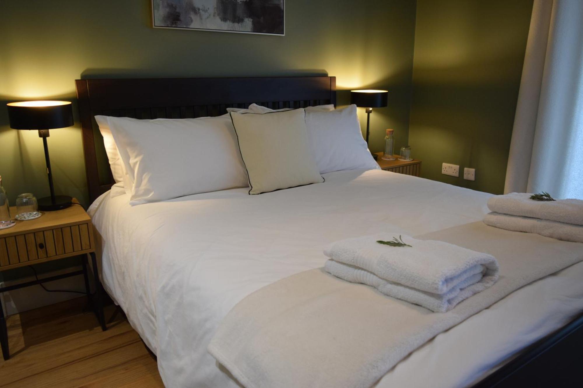 ダンガーバン Cedarblue Bed & Breakfast エクステリア 写真